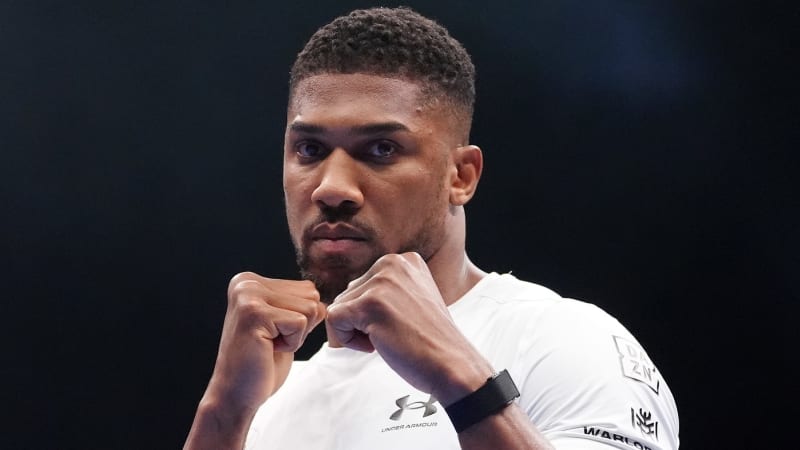 Kamarádi mu zemřeli před očima. Boxer Joshua promluvil o velké ztrátě: Vím, co mám teď udělat