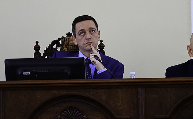 Se současným systémem narazíme v roce 2030 do zdi, hájí Grolich změny u nemocnic