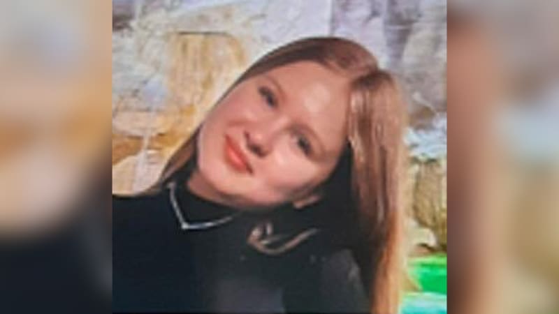 Řekla, že už nechce domů a zmizela. Policie hledá 13letou Natálku z Roztok u Prahy