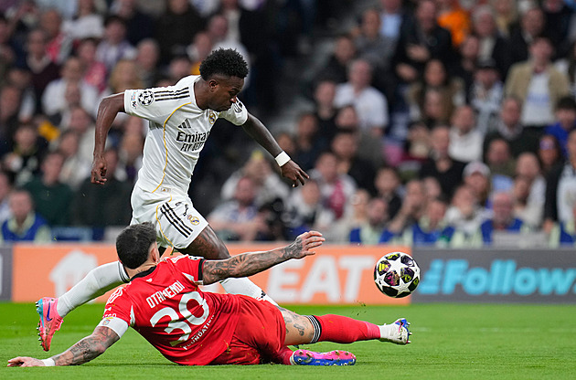 ONLINE: Real hraje nerozhodně s Benfikou, PSG srovnává. Atalanta vyřadila Dortmund