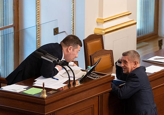 Soud s Babišem nepostupuje standardně, řekla ve Sněmovně Válková z ANO