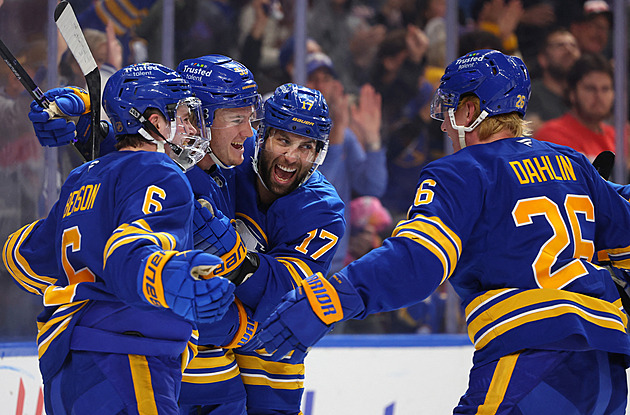 Dost bylo utrpení. Skončí v NHL černé série? Ani prokletý tým už není pro smích