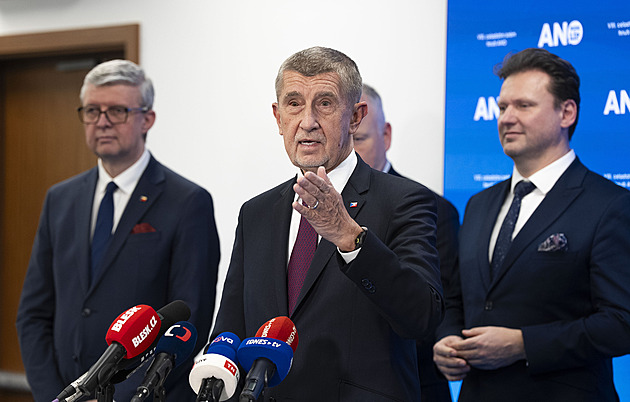 Vláda zařadila HHC na seznam zakázaných látek, regulaci kratomu odložila