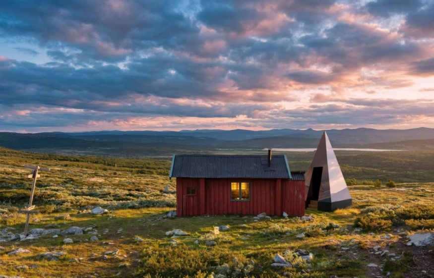 Útěk z civilizace za milion: tohle futuristické týpí je levnější, než garsonka v Praze