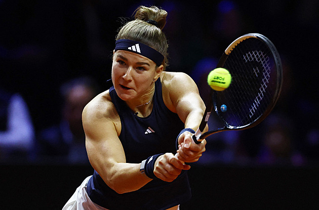 Tenis ONLINE: Muchová po ztracené koncovce první sady ve druhé nestíhá