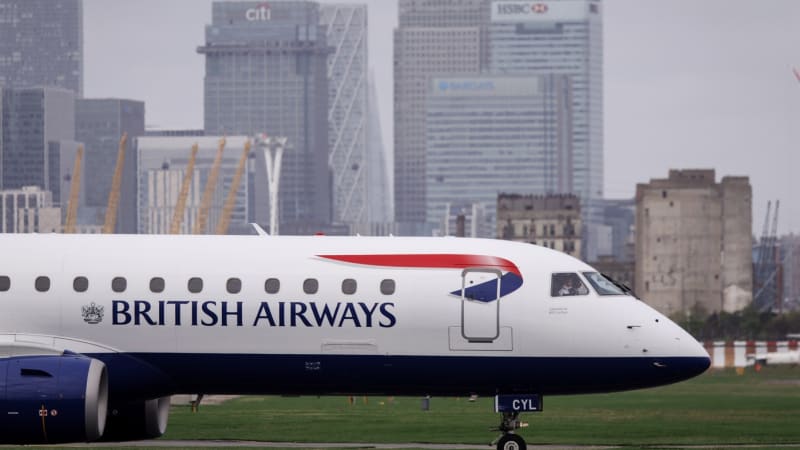 Letní dovolené v ohrožení? Letecké společnosti kvůli Íránu bijí na poplach, mluví o kolapsu