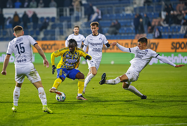 ONLINE: Zlín - Slovácko 1:0,  v úvodu otevírá skóre Kolář