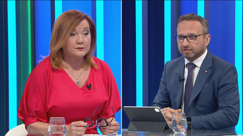 Hádka o penze: Lžete, útočil Jurečka. Okradl jste seniory o tisícovku, vmetla mu Schillerová