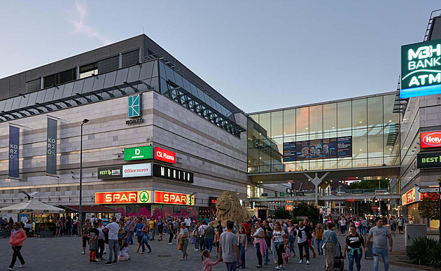 Skupina DRFG investuje v Maďarsku, koupila obchodní centrum Korzó