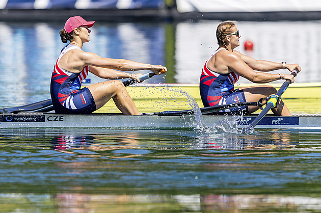 Veslařky Flamíková s Šantrůčkovou obsadily třetí místo v závodě SP v Plovdivu