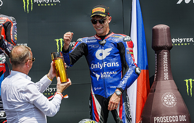 ONLINE: Skvělý Salač rozjásal Brno třetím místem, jede se závod MotoGP