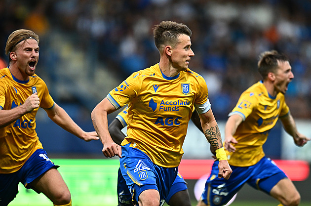 Liberec - Teplice 0:1, domácí hráli dlouho v devíti, jediný gól vstřelil Mareček